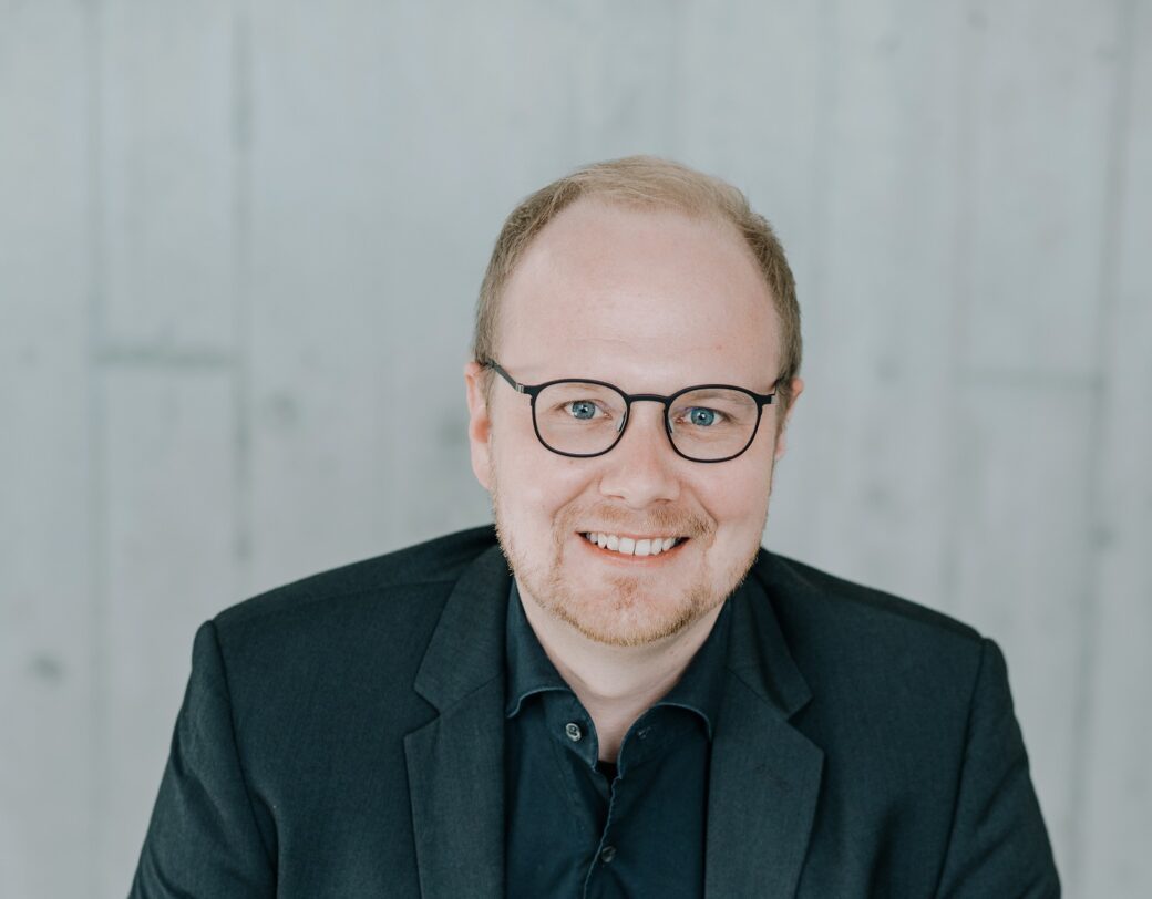 Bild vom COO Health & Care Leonard Pliete